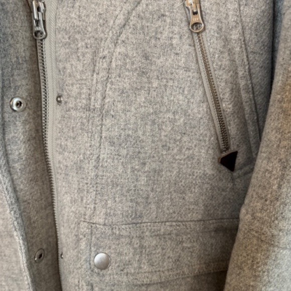 J Crew Italian Stadium Cloth coat with detachable fur hood, Size 10P - Picture 4 of 4